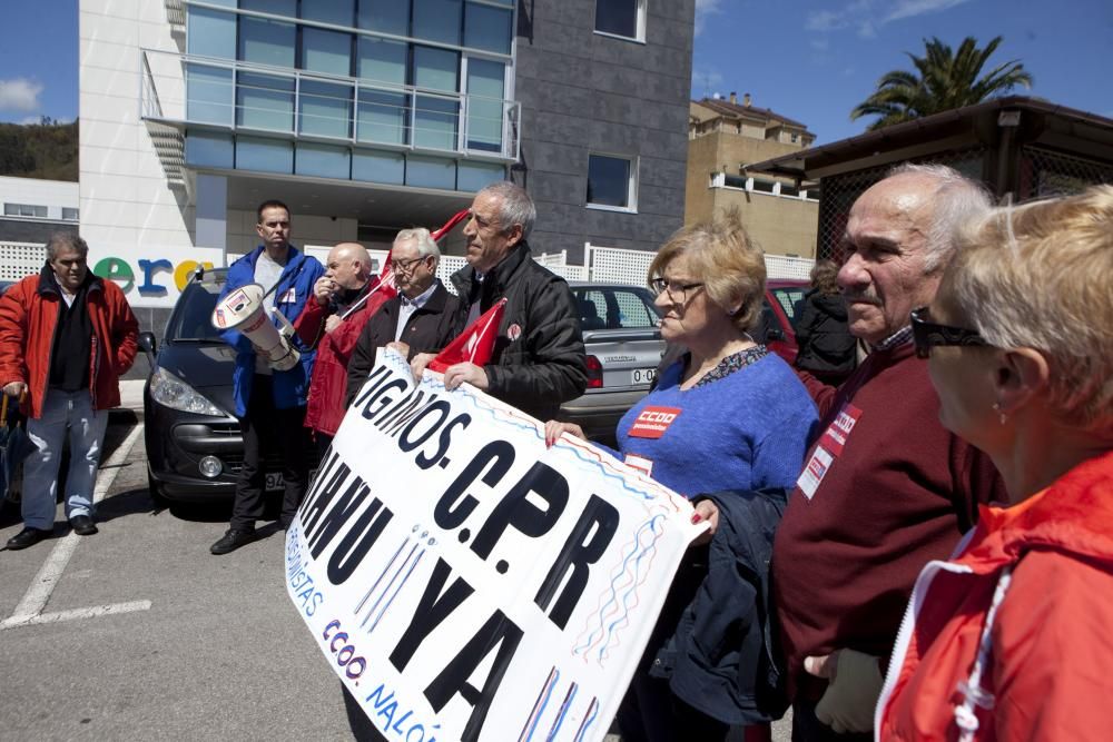 Manifestación organizada por CCOO Nalón para pedir del centro geriátrico de Riaño