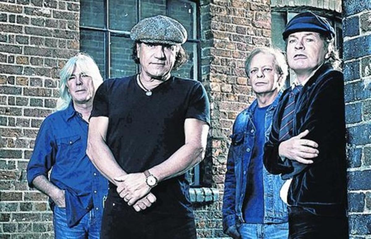 Foto promocional de la banda de rock AC/DC.