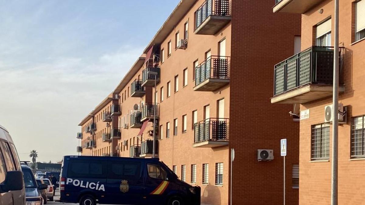 Actuación de la policía nacional en la barriada de Cantalgallo este miércoles