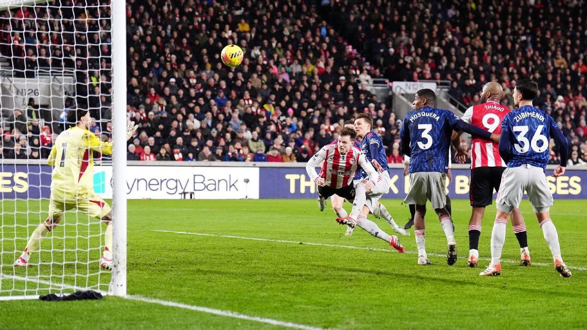 El Arsenal empató con el Brentford (1-1) y su liderato se vuelve más cerrado