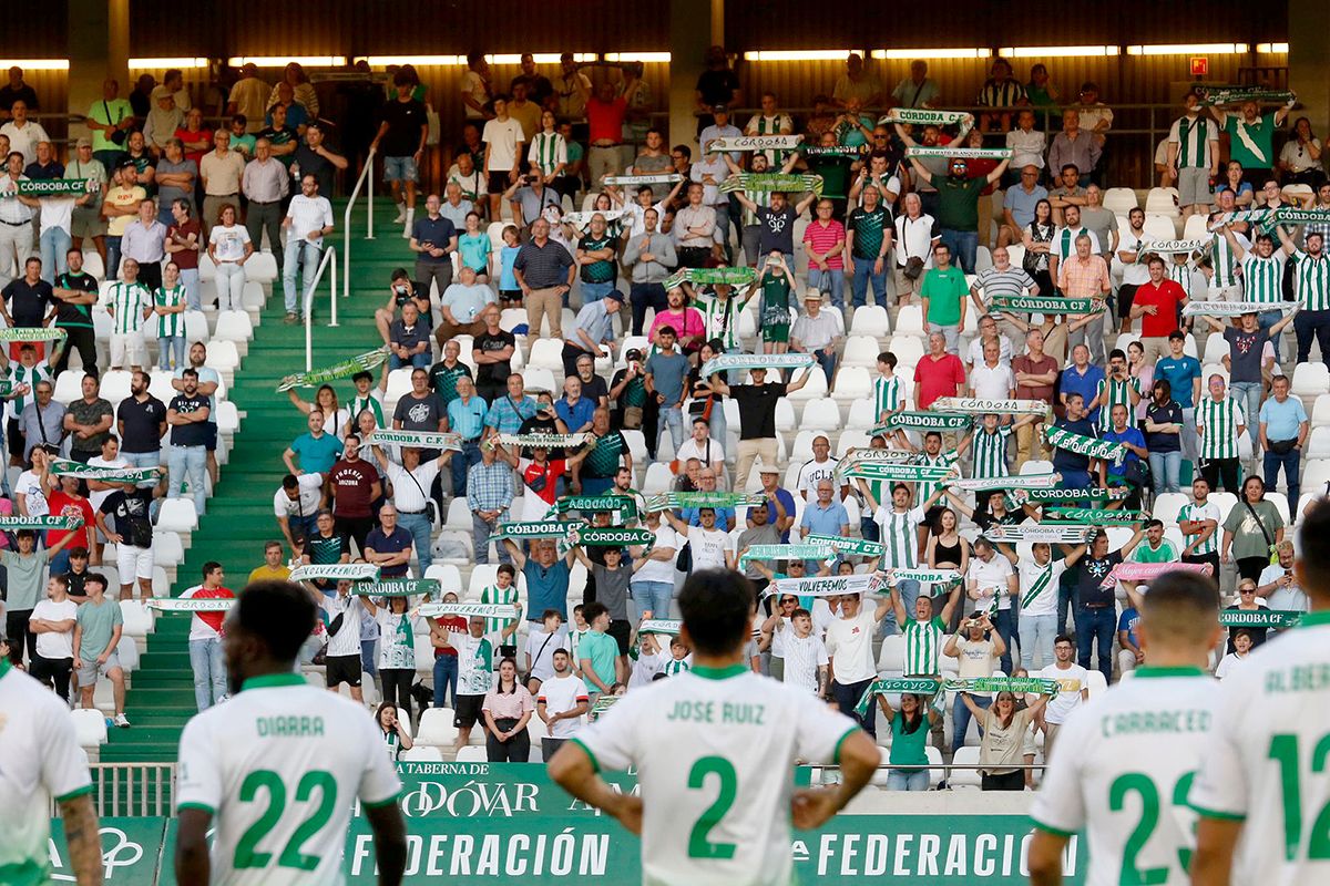 Las imágenes de la afición en el Córdoba CF - Racing de Ferrol