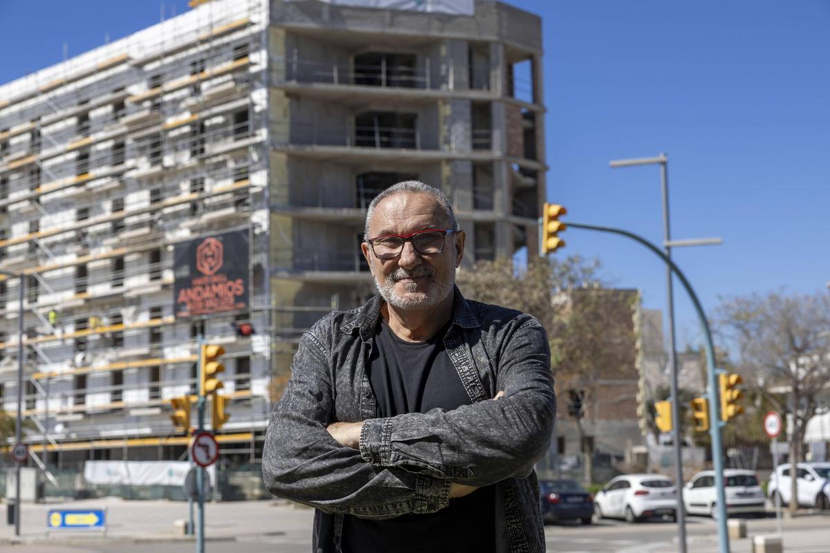 El sargento de los Bombers de Palma Andreu Munar, jubilado tras 42 años de servicio.