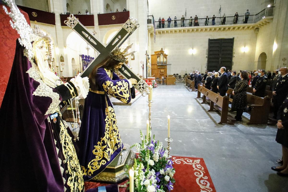 Un momento del acto con la cofradía del Martes Santo