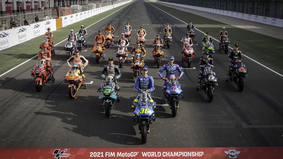 La foto oficial de grupo de MotoGP 2021, sin Marc Márquez