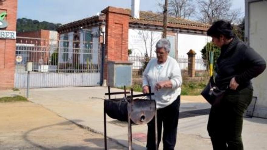 Els treballadors de la Grober es van veure obligats a fer guàrdies perquè no s&#039;enduguessin les màquines · ACN