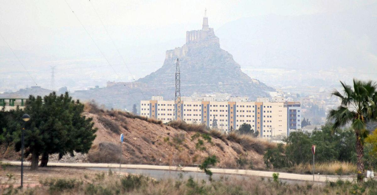 Polvo en suspensión, ayer, en una imagen tomada en Murcia.