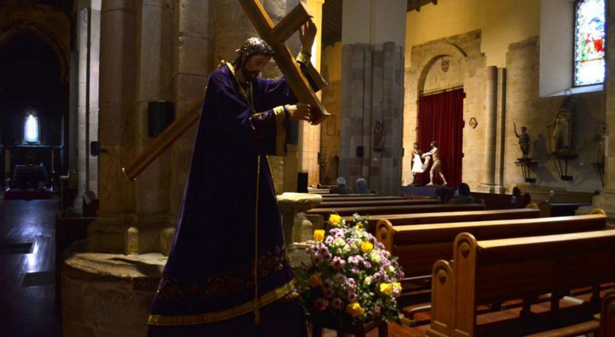 Pasos de la Semana Santa de Benavente. | E. P.