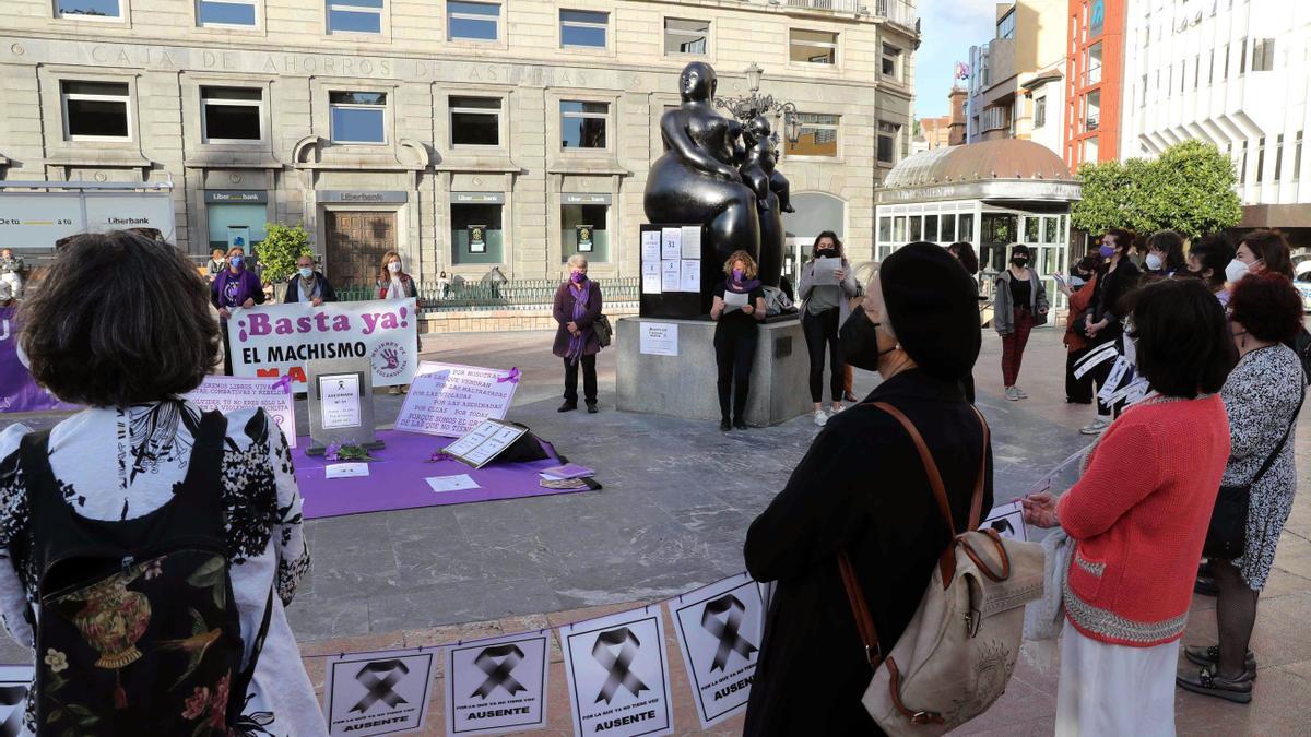 Concentración contra la violencia machista en Oviedo