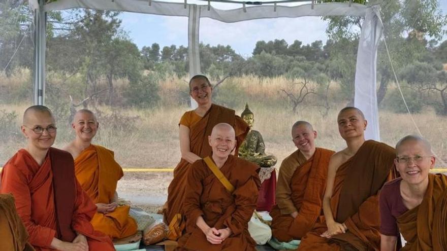 El budismo se topa con la Administración: Medio Ambiente pone trabas a la construcción de un monasterio para mujeres en Calaceite (Teruel)
