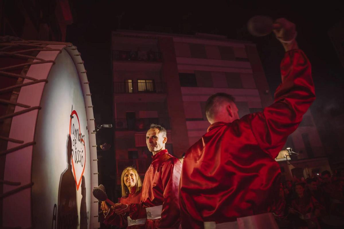 La alcaldesa de Almassora, María Tormo, durante la Rompida.