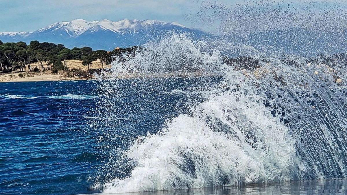 El temporal de mar, ahir a matí a l&#039;Escala.