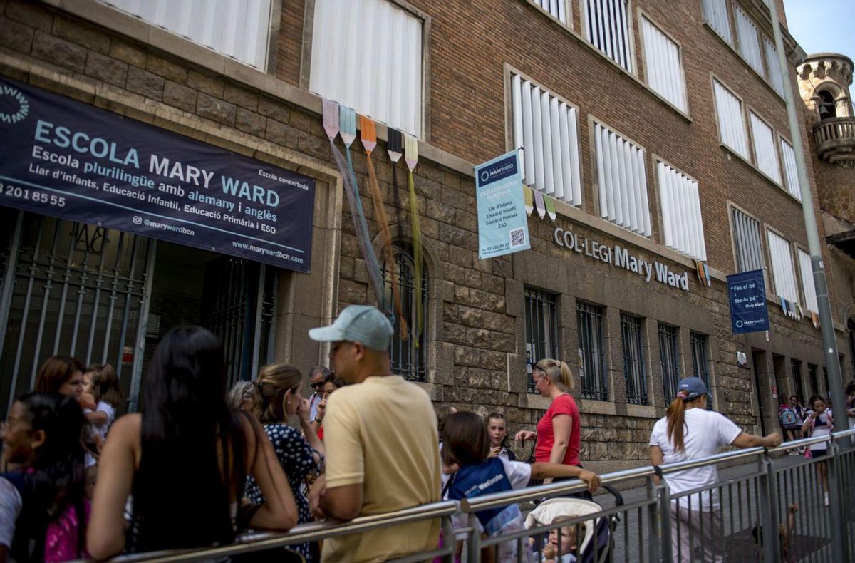 Croada legal contra una escola