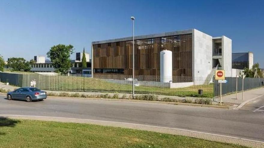 Una doctora i dues llevadores d’un hospital de Girona s’enfronten a penes de presó per causar un 96% de discapacitat a un nadó