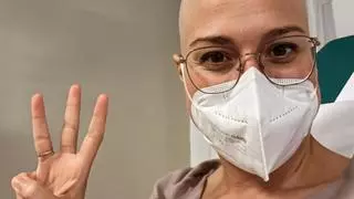 Aitana Mas visibiliza el cáncer y hace un alegato a favor de la gestión pública del Vinalopó