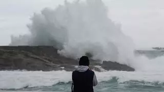 Alerta amarilla en toda la costa gallega este viernes por oleaje