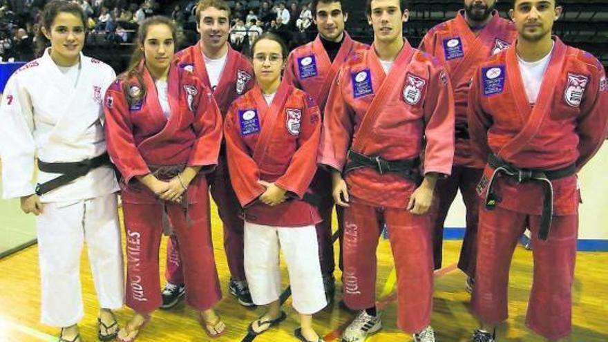 El equipo del Judo Avilés que debutará la próxima semana en Primera División.