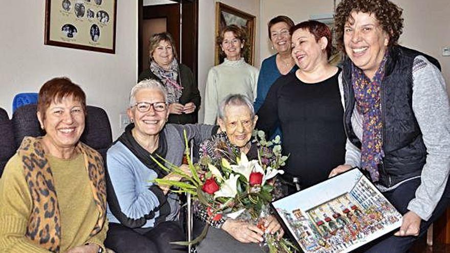 Homenatge a la centenària Magdalena Avellana