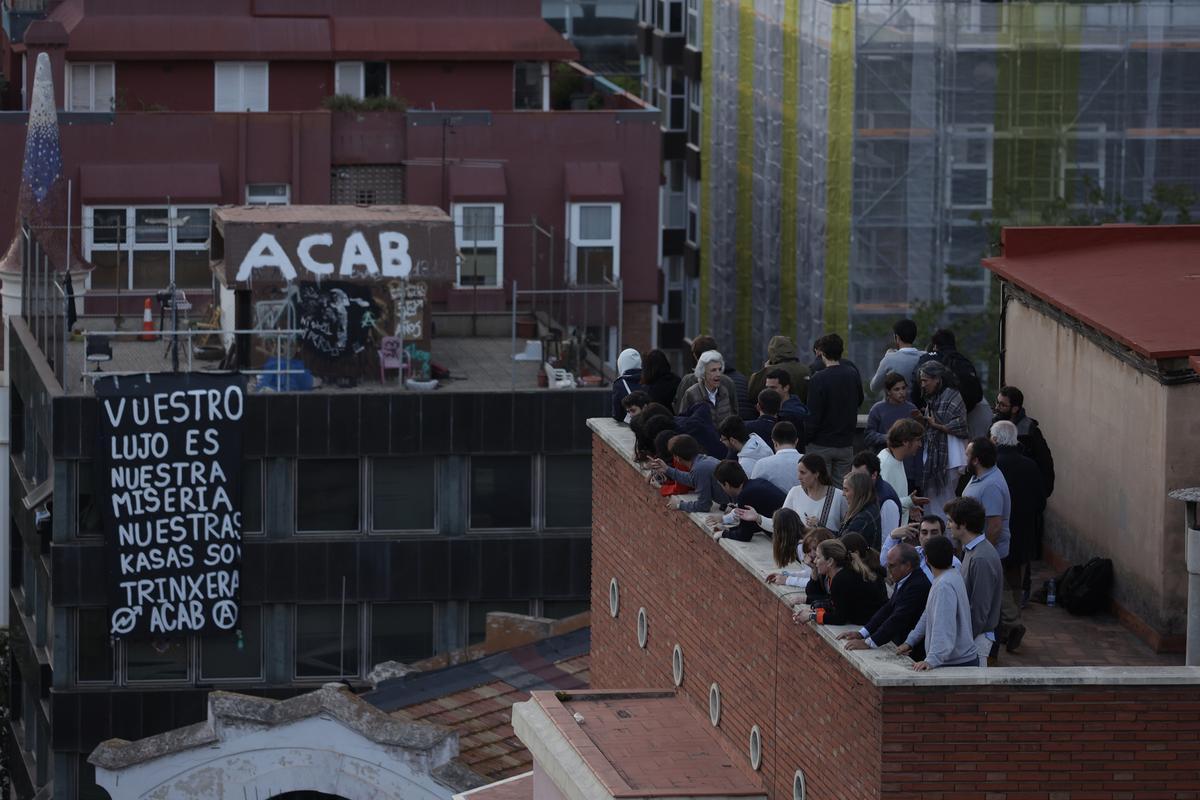 Tensión entre okupas y vecinos en la Bonanova de Barcelona