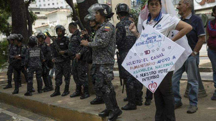 El Congreso de los EEUU busca limitar la venta de armas a Nicolás Maduro