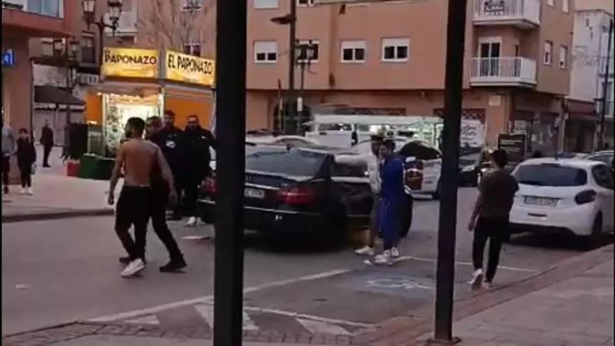 Alerta por una pelea multitudinaria con cuchillos en el centro de La Unión