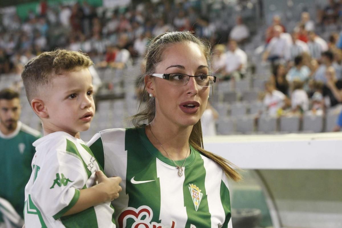 Los aficionados del Córdoba CF en el Arcángel