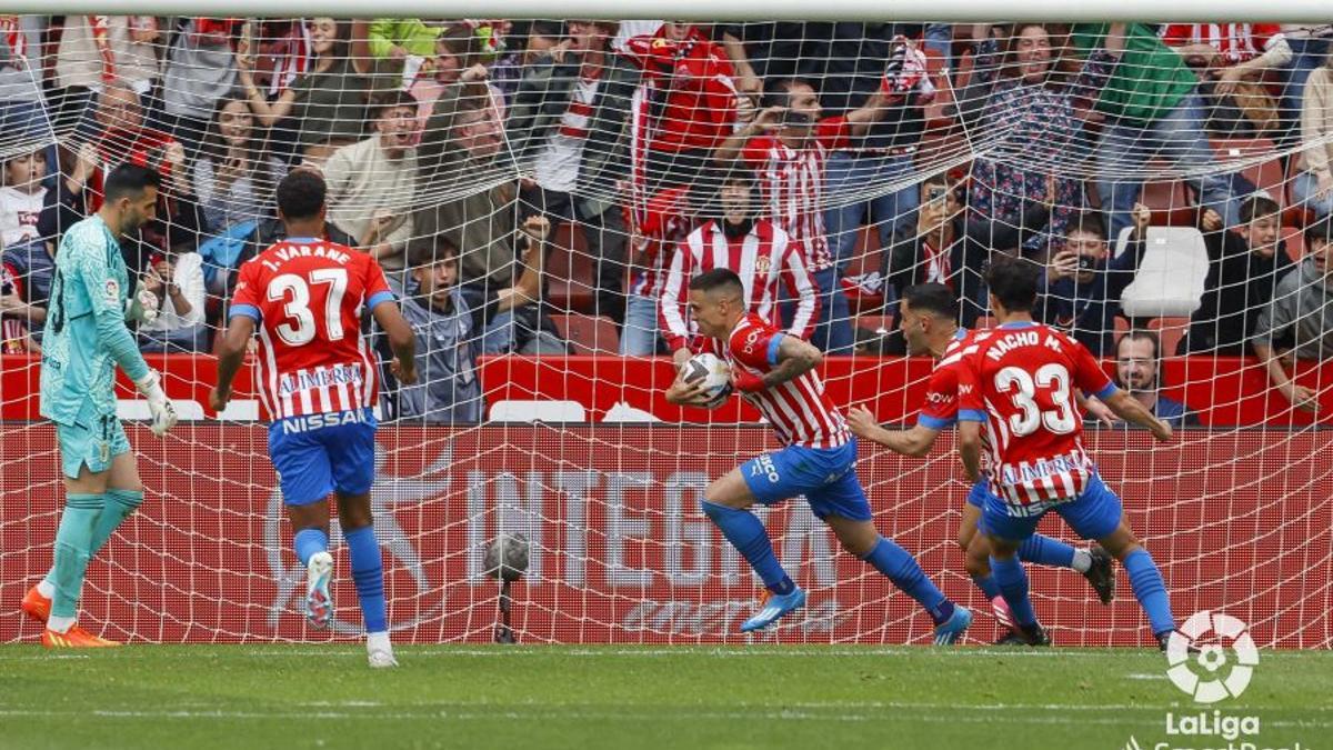 El Spoting empató este sábado ante el Oviedo en El Molinón.