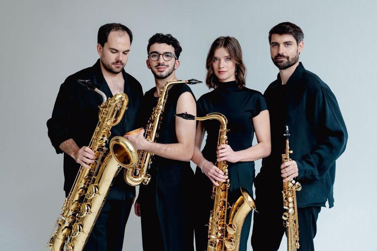 Los integrantes de Arcis Saxophon Quartett, la agrupación que actúa esta noche en la plaza de la Iglesia de Montserrat.