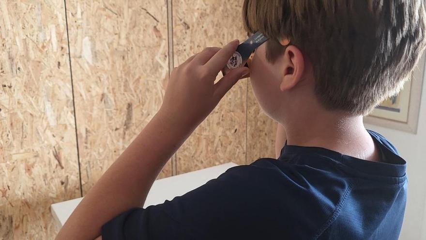 Sant Antoni acerca el eclipse a los niños con un taller de astronomía en Sa Punta des Molí