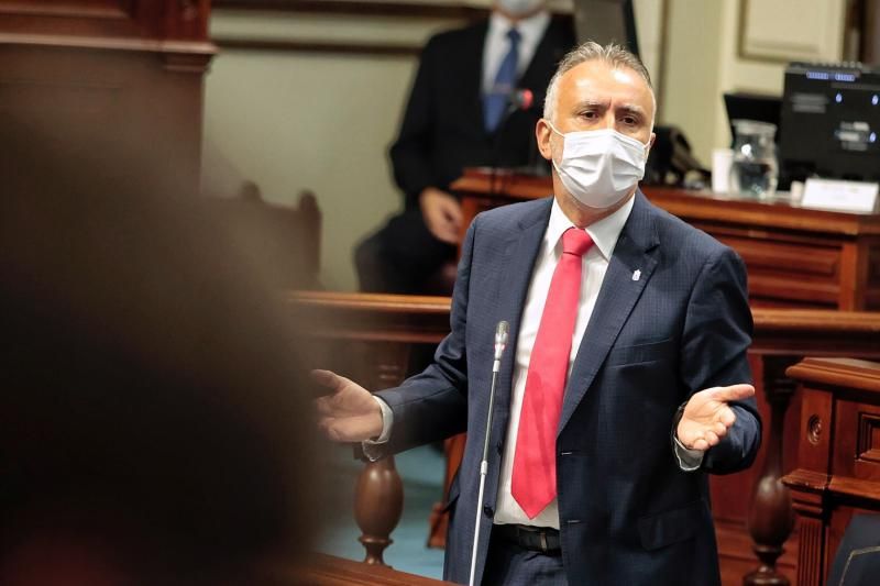 Pleno del Parlamento de Canarias