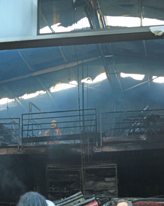 Incendio de una nave en Palmera