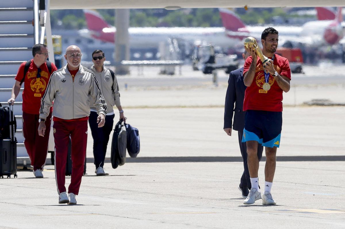 La Selección aterriza en Madrid tras proclamarse como campeona en el Mundial