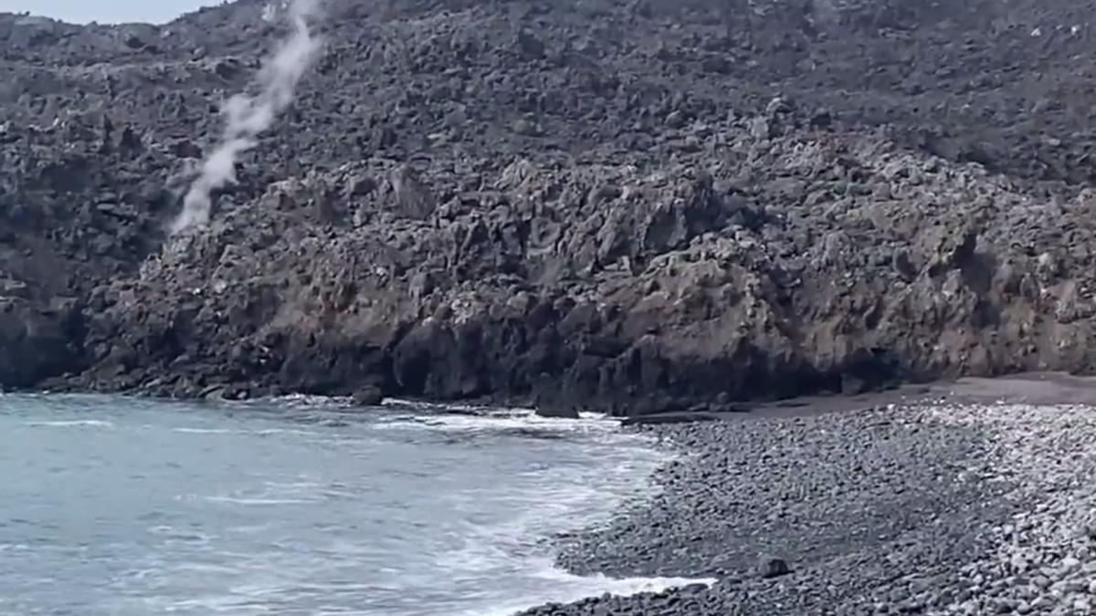 Playa formada en la fajana del volcán de La Palma