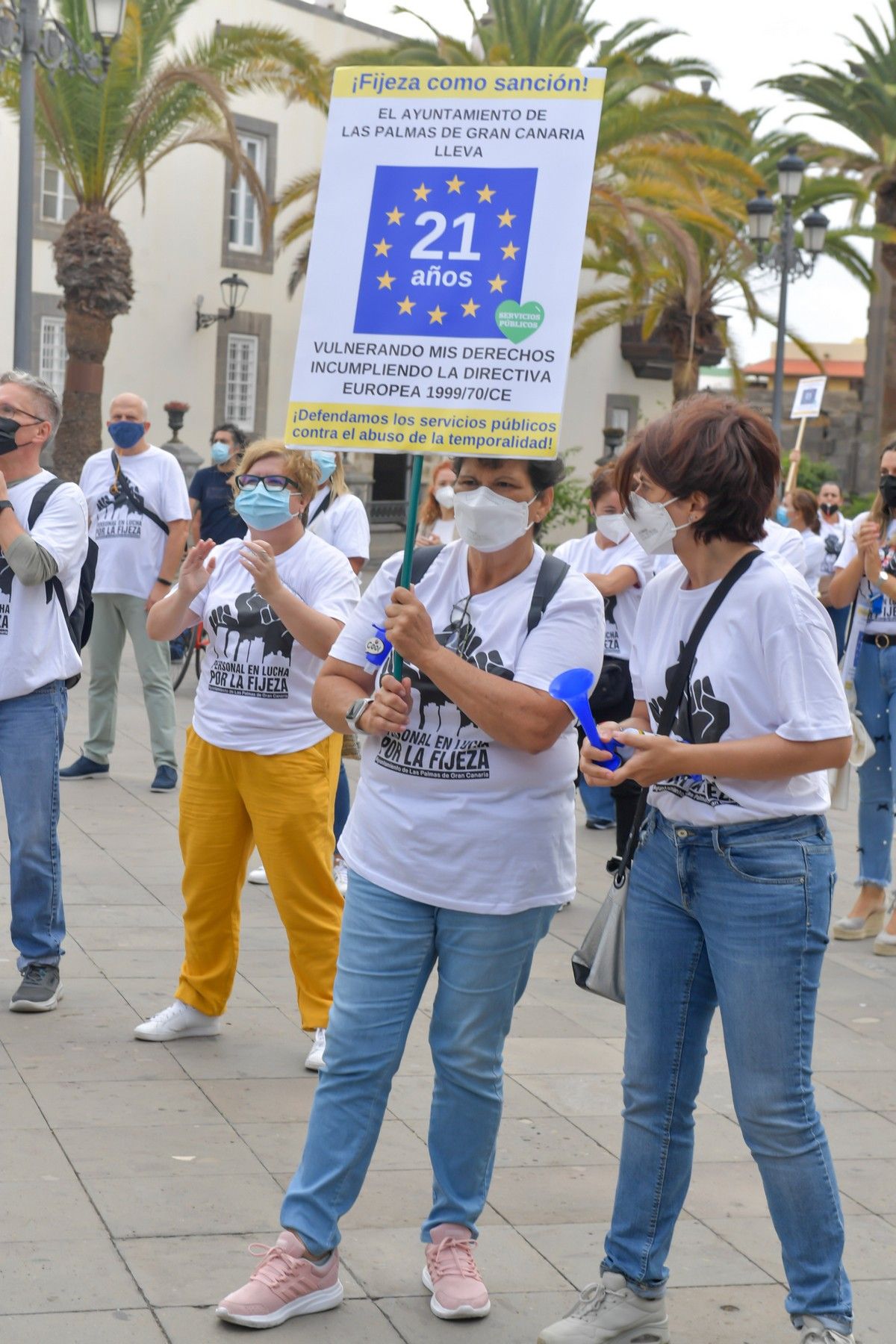 Manifestación de empleados municipales para exigir que los hagan fijos