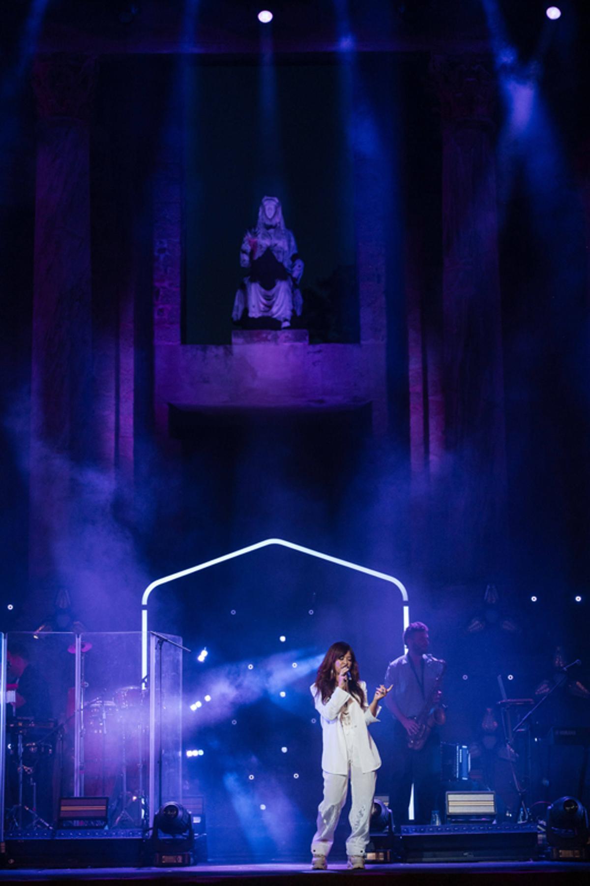 Fotogalería | Así fue el concierto de Vanesa Martín en el Teatro Romano de Mérida