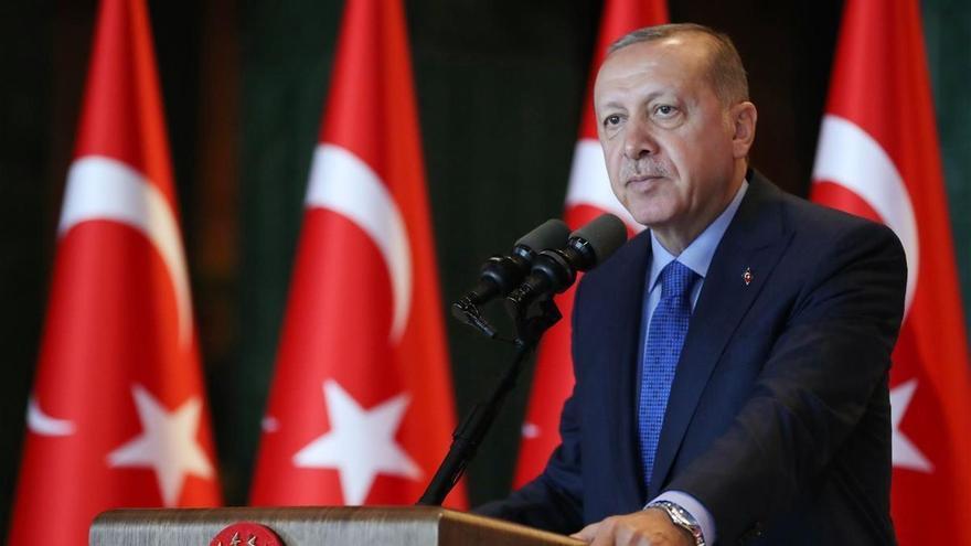 Erdogan dice que Turquía boicoteará &quot;los productos electrónicos&quot; de EEUU