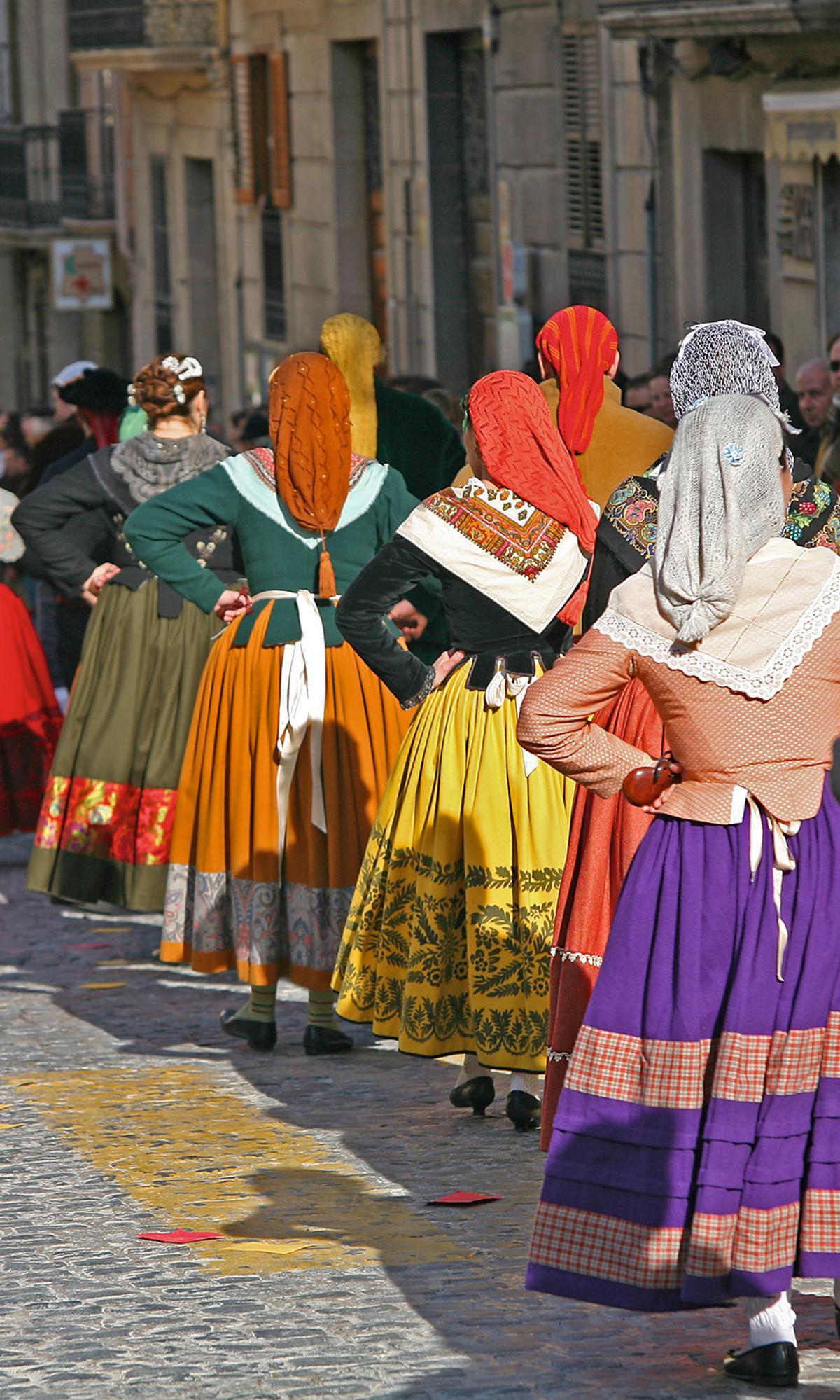 Les Pastoretes, que este año se celebra el 28 de diciembre, es un desfile que reúne a cientos de niños vestidos como pastores que recorren las calles