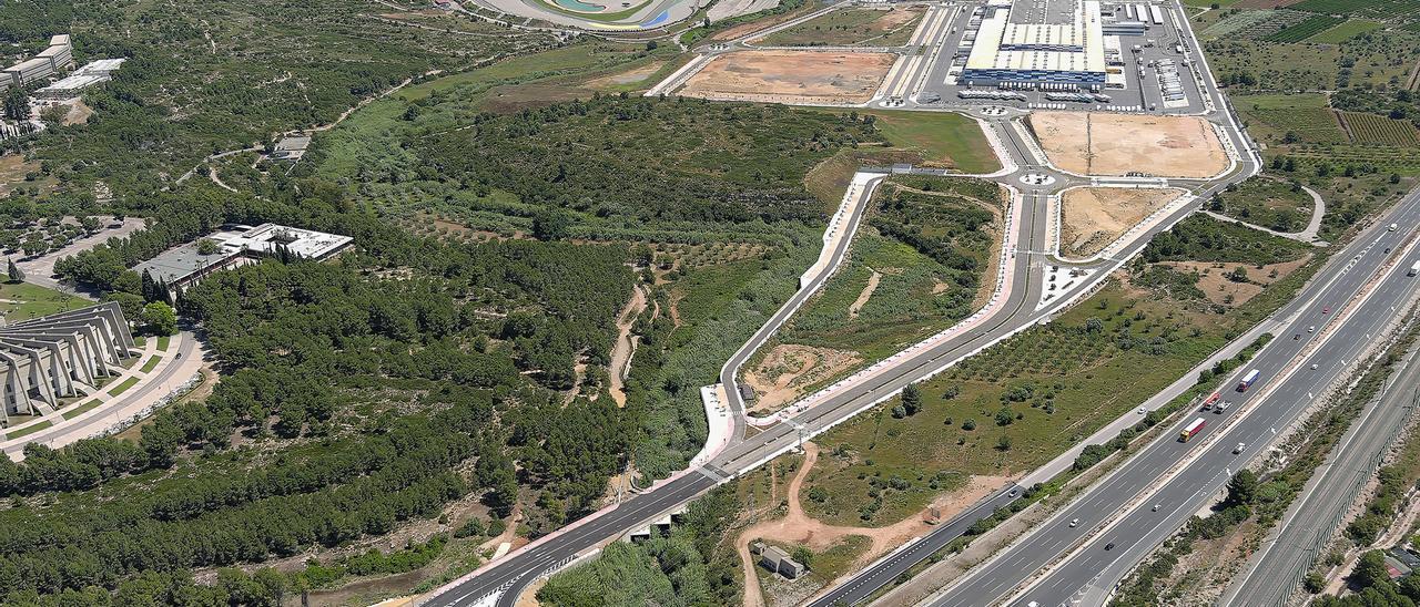 Plataformas logísticas de nueva construcción junto al circuito del motor de Cheste