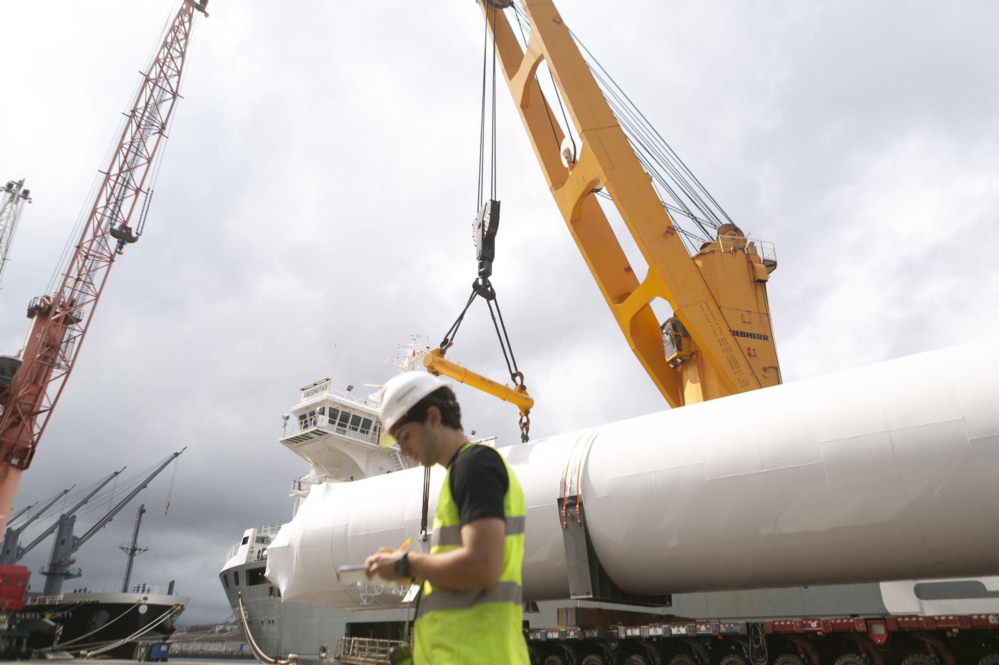 EN IMÁGENES: Idesa expide cuatro tanques para la mayor terminal española de gas para buques, en Algeciras