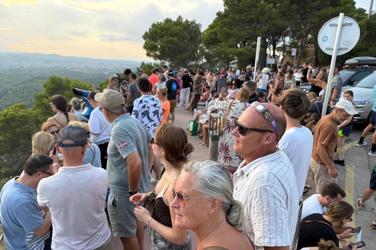 Les imatges de l'eclipsi al far de Sant Sebastià Les imatges de l'eclipsi al far de Sant Sebastià