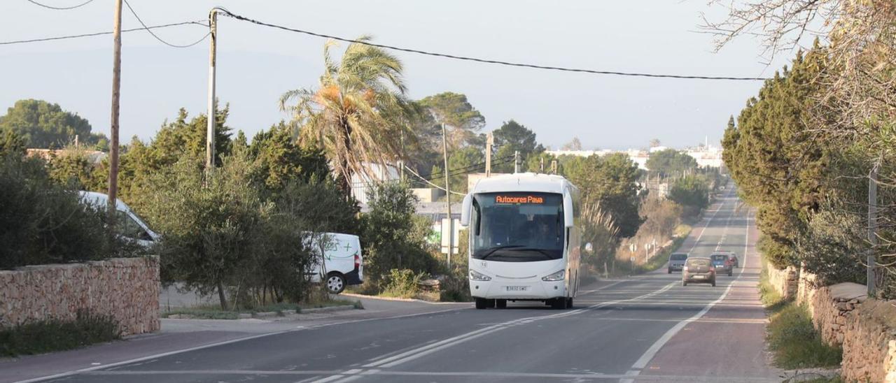 Un tramo de la PM-820 entre la Savina y la zona industrial de Can Bonet.