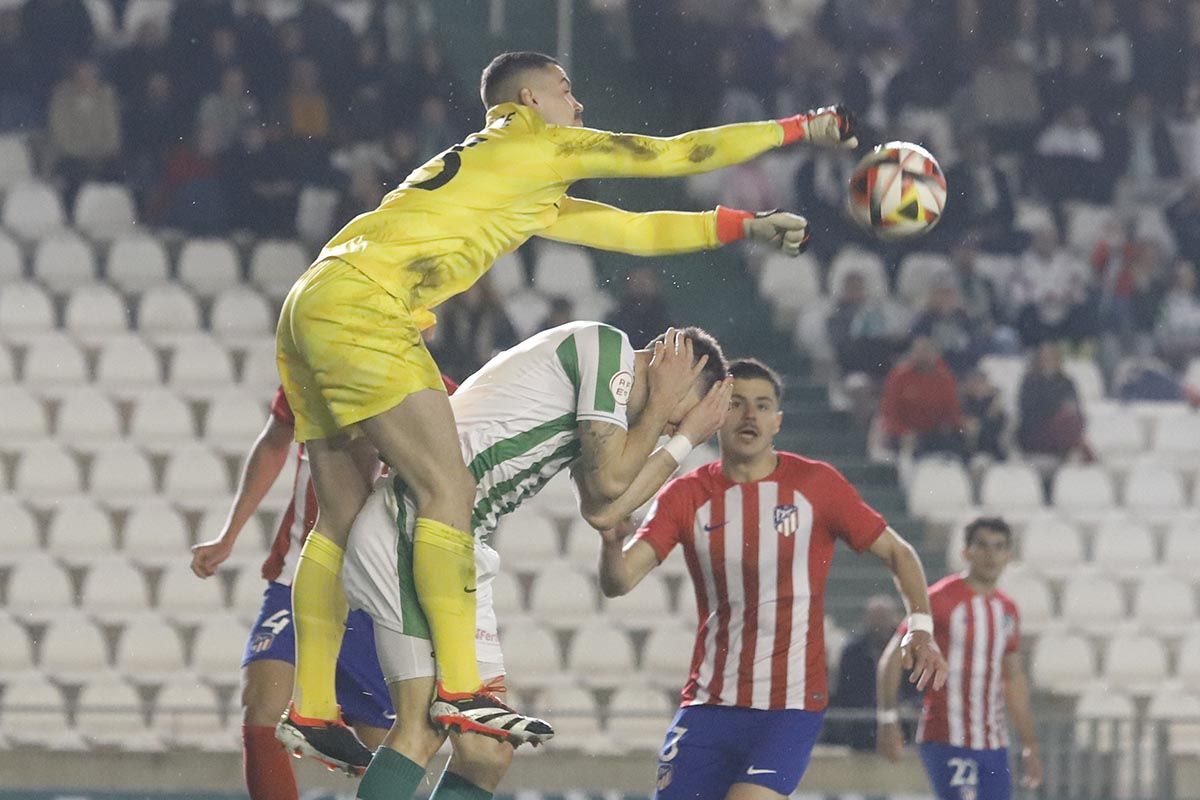 Córdoba CF-Atlético de Madrid B: las imágenes del partido en El Arcángel