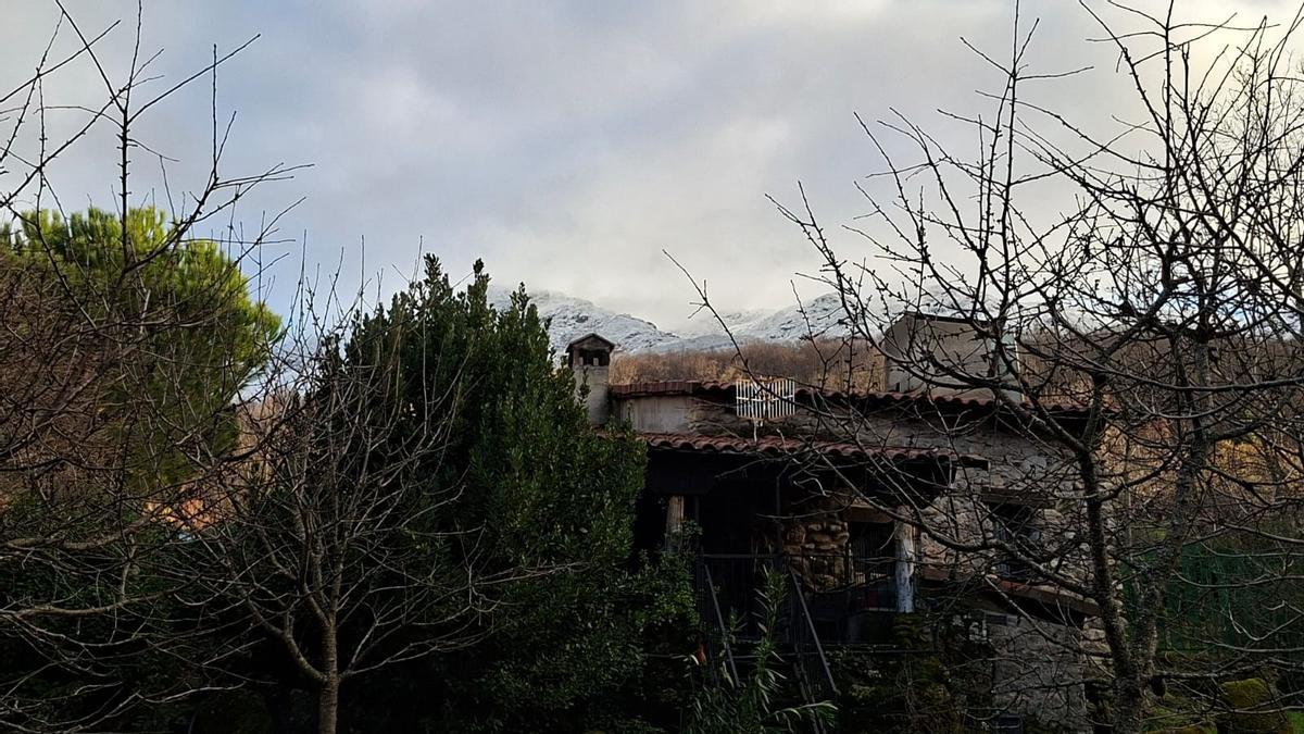Fotogalería | La nieve cubre el norte de Extremadura