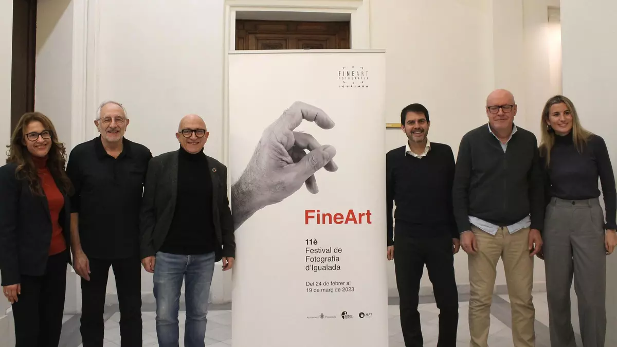 Fineart omple la ciutat d'imatges de fotògrafs de mig món