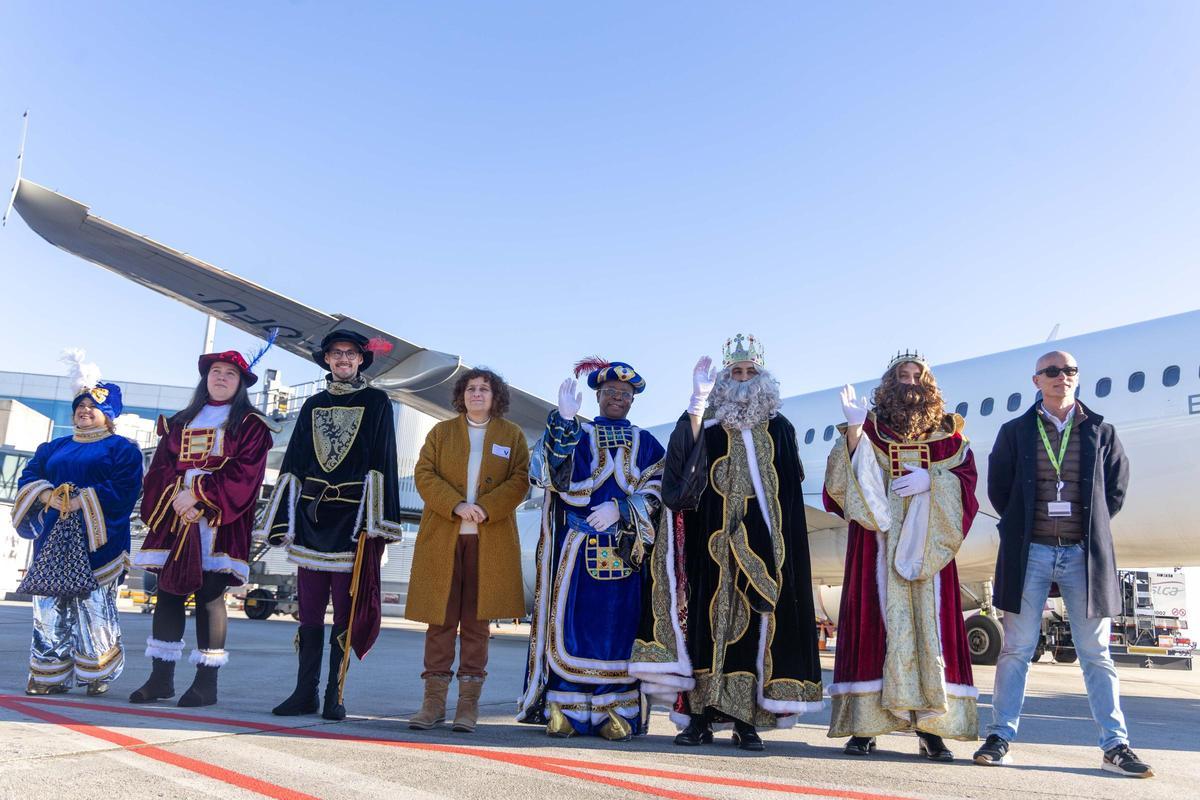 Los Reyes Magos aterrizan en Santiago