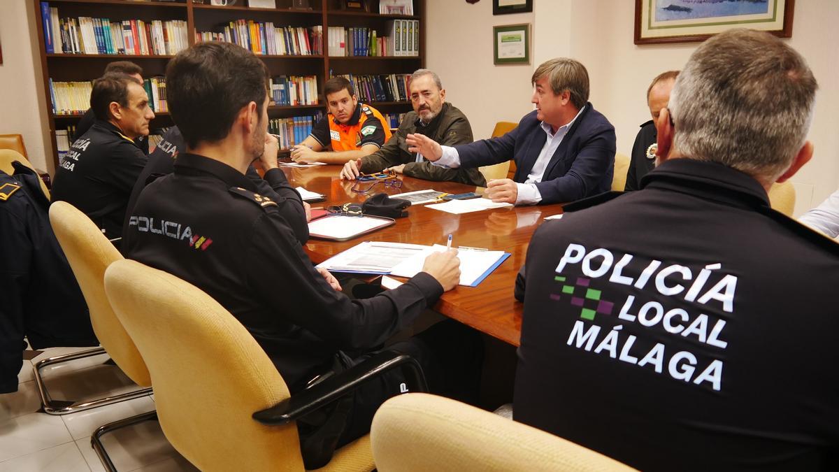 Una de las reuniones para coordinar el dispositivo de seguridad en Málaga durante estas fiestas.