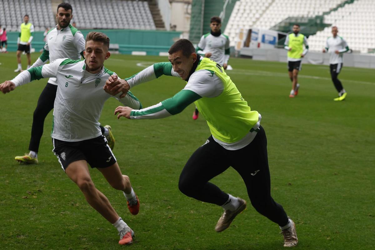 El primer entrenamiento del año del Córdoba en El Arcángel, en imágenes