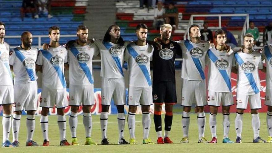 Los jugadores deportivistas, antes del inicio del amistoso que disputaron contra Deportivo Cali. lfp