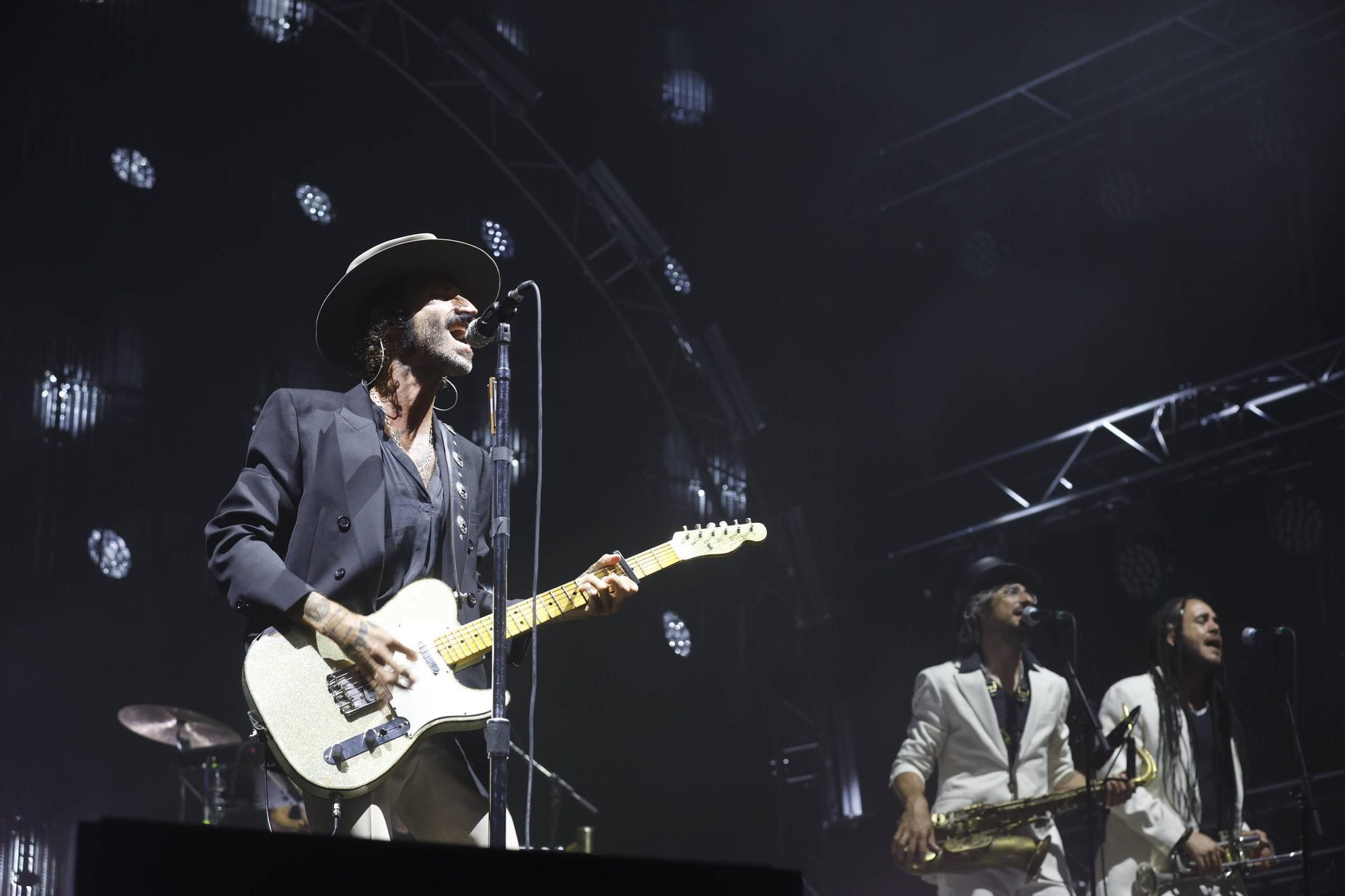 El concierto de Leiva en el Gijón Life, en imágenes