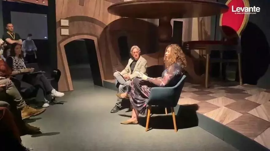 La exposición "Los mundos de Alicia. Soñar el país de las maravillas" recala hasta el 12 de octubre en CaixaForum València.