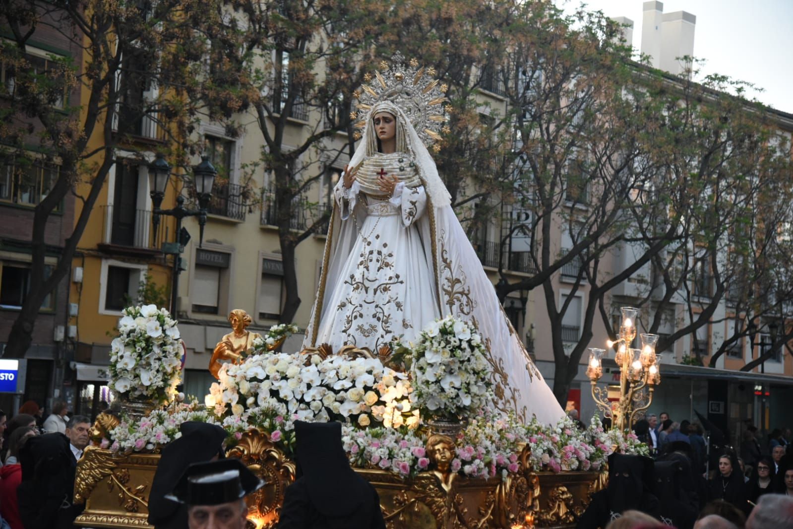 En imágenes | Procesiones del Jueves Santo en Zaragoza